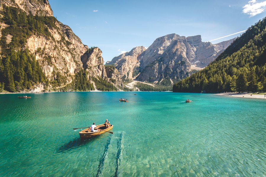 Mountain lake in Colorado, the setting for adventure therapy